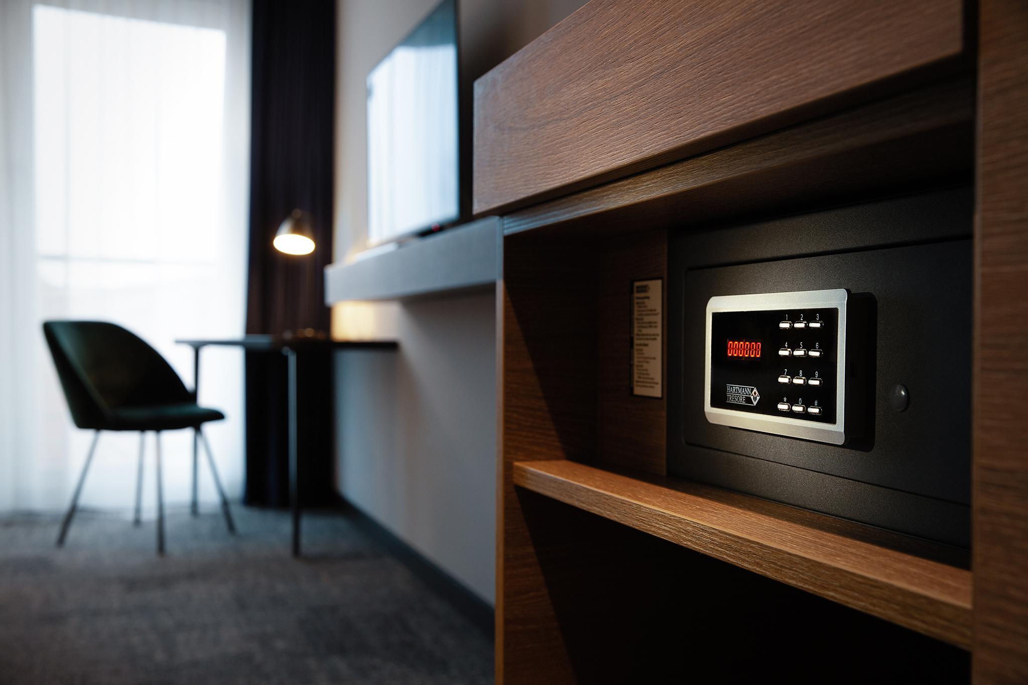 Hotel Center East Prenzlauer Berg By Ihg 4*