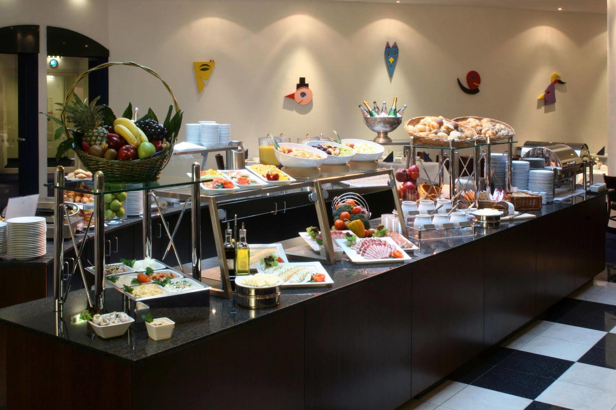 Hotel Center East Prenzlauer Berg By Ihg 4*